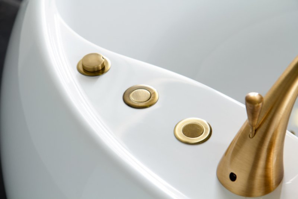 Акриловая ванна BelBagno BB30-1550