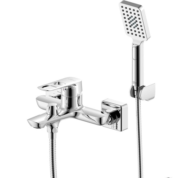 Смеситель для ванны Rossinka RS46-30 Хром