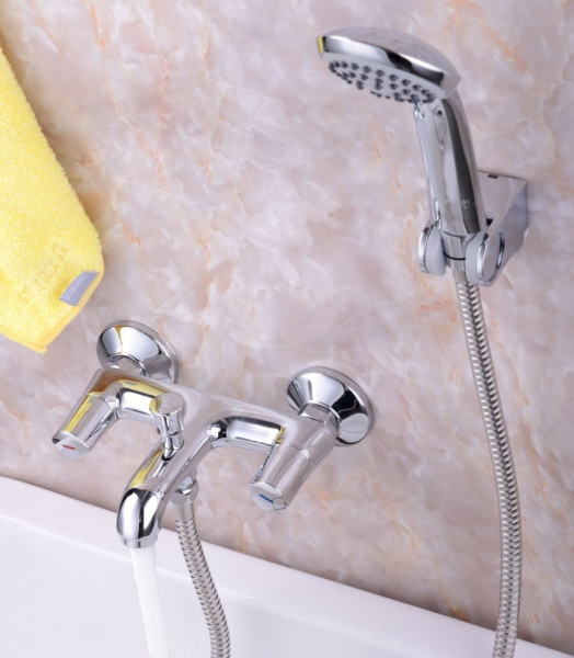 Смеситель Iddis Jam JAMSB00i02 для ванны с душем