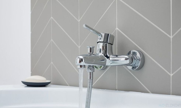 Смеситель Bravat Slim TF6332366CP-01-RUS для ванны с душем, с лейкой