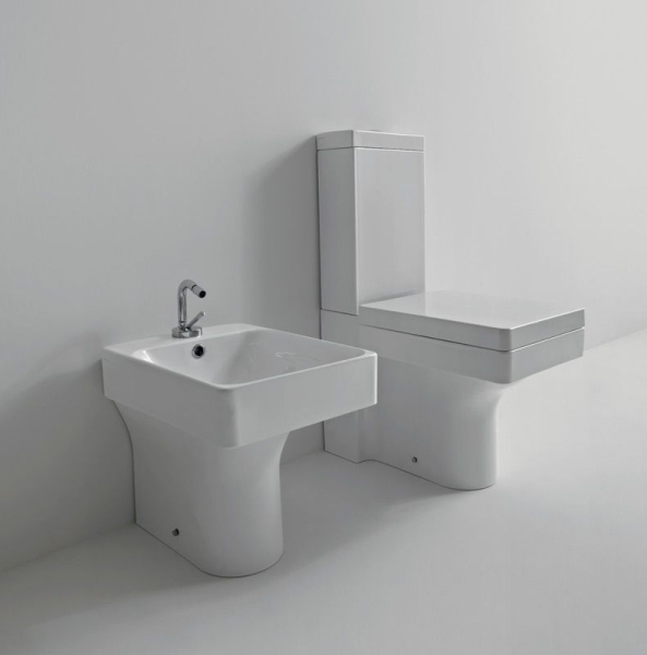 Крышка-сиденье Kerasan Cento 358901 белая, с микролифтом, петли хром