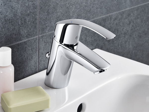 Смеситель Grohe Eurosmart New 23788002 для раковины